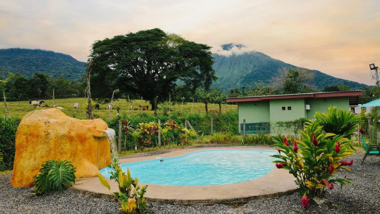 Chongos Place Hotel La Fortuna Kültér fotó